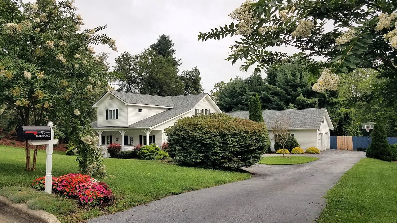 neighborhood home
