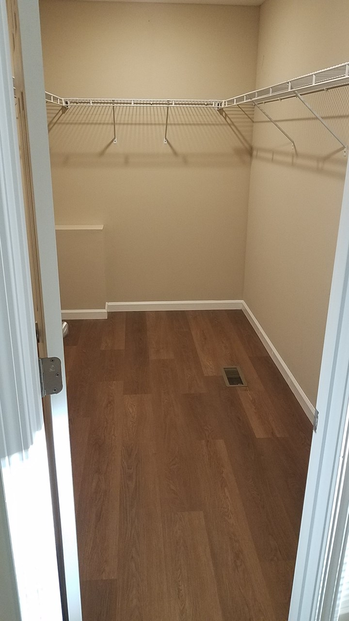 walk-in closet